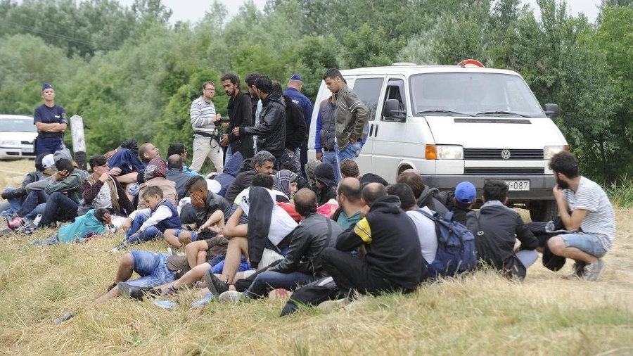 Migranti prešli cez maďarsko-srbské