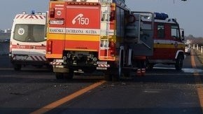 Na mieste dopravnej nehody na diaľnici D1 zasahovali hasiči, záchranári a policajti.