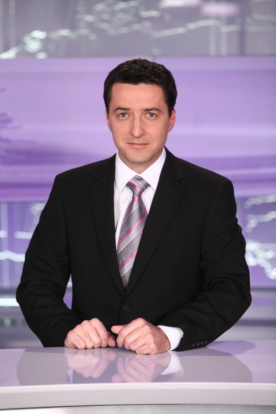 Moderátor Ľuboš Sarnovský sa