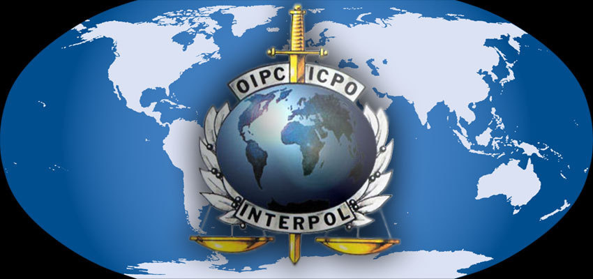 Interpol má po celom