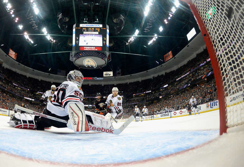 Brankár Corey Crawford sa