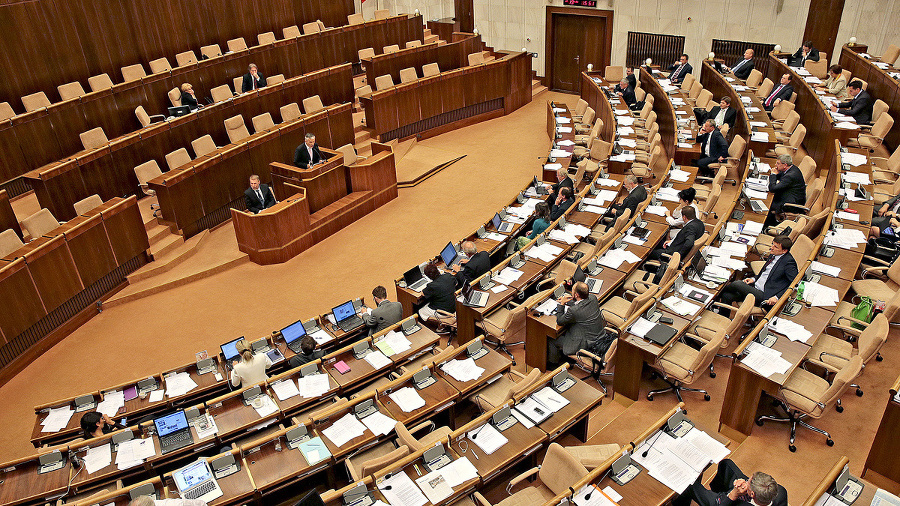 Parlament diskutoval o novom