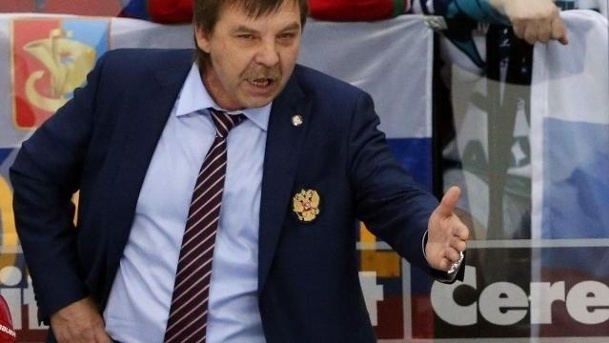 Tréner Ruska Oleg Znarok