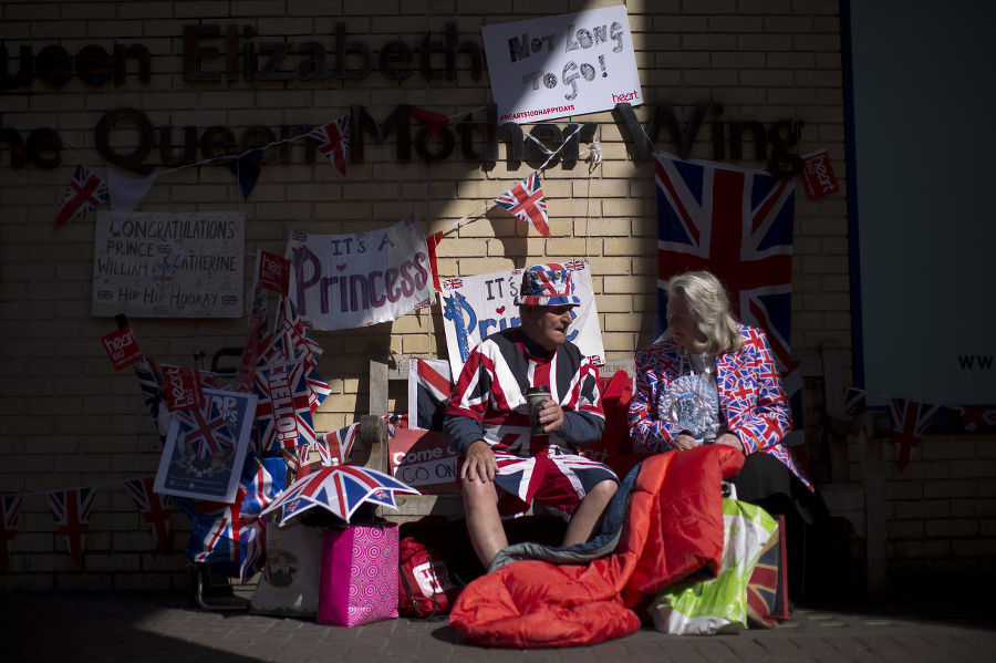 Fanúšikovia britskej kráľovskej rodiny