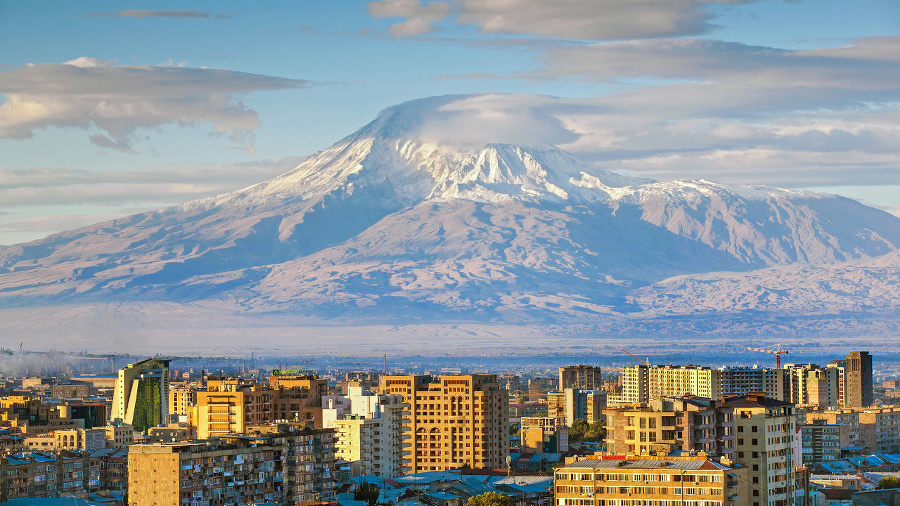 Metropola Jerevan: Ararat je