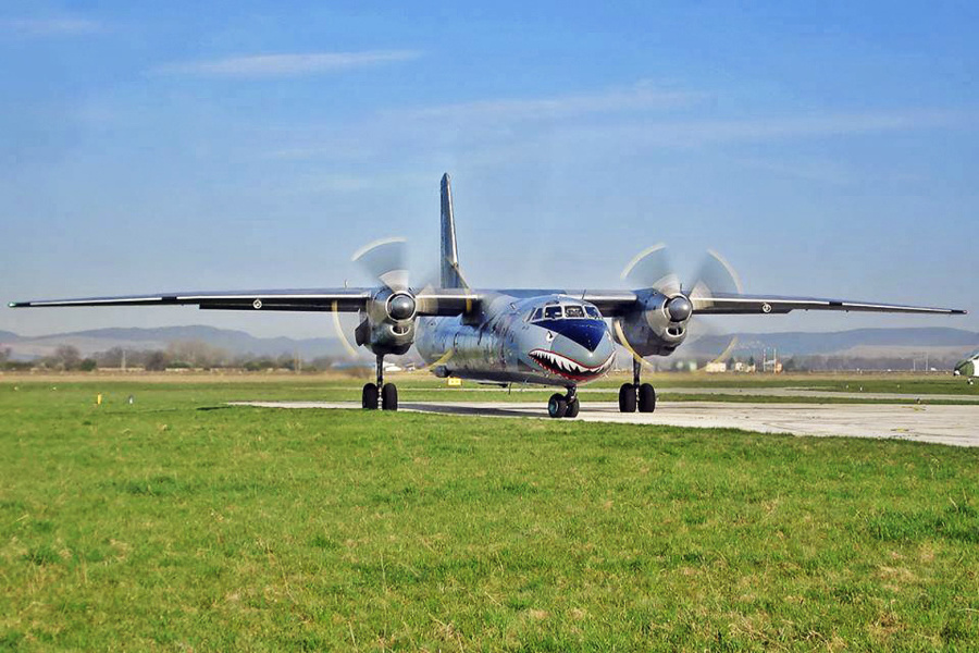 Antonov An-26.