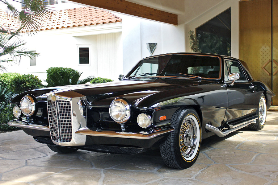 Auto Stutz Blackhawk (1971).