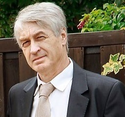 Josef Rychtář zotrvá v