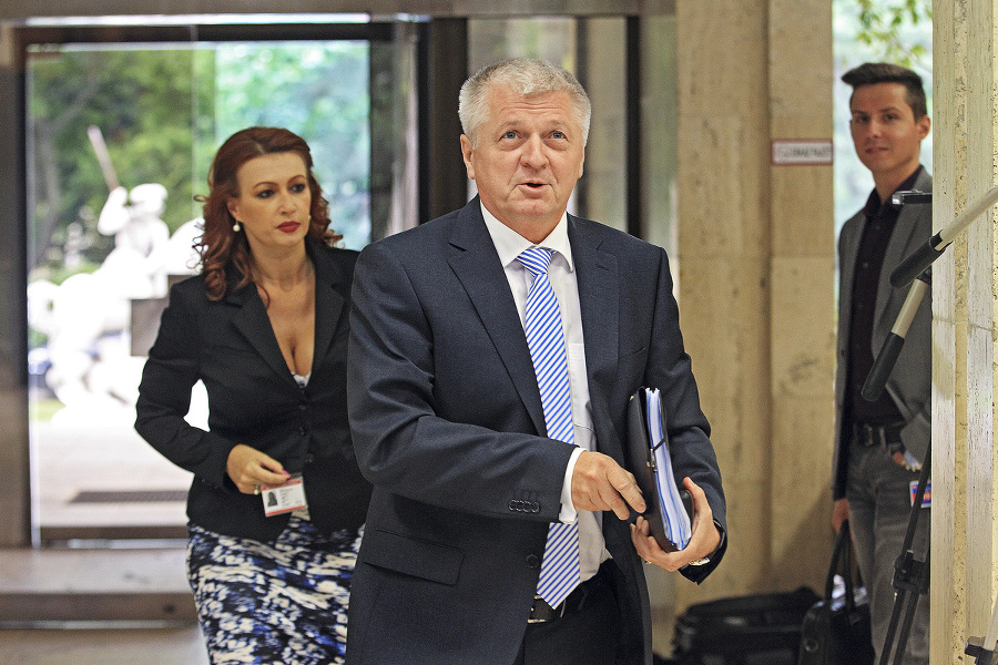 Minister hospodárstva P. Pavlis