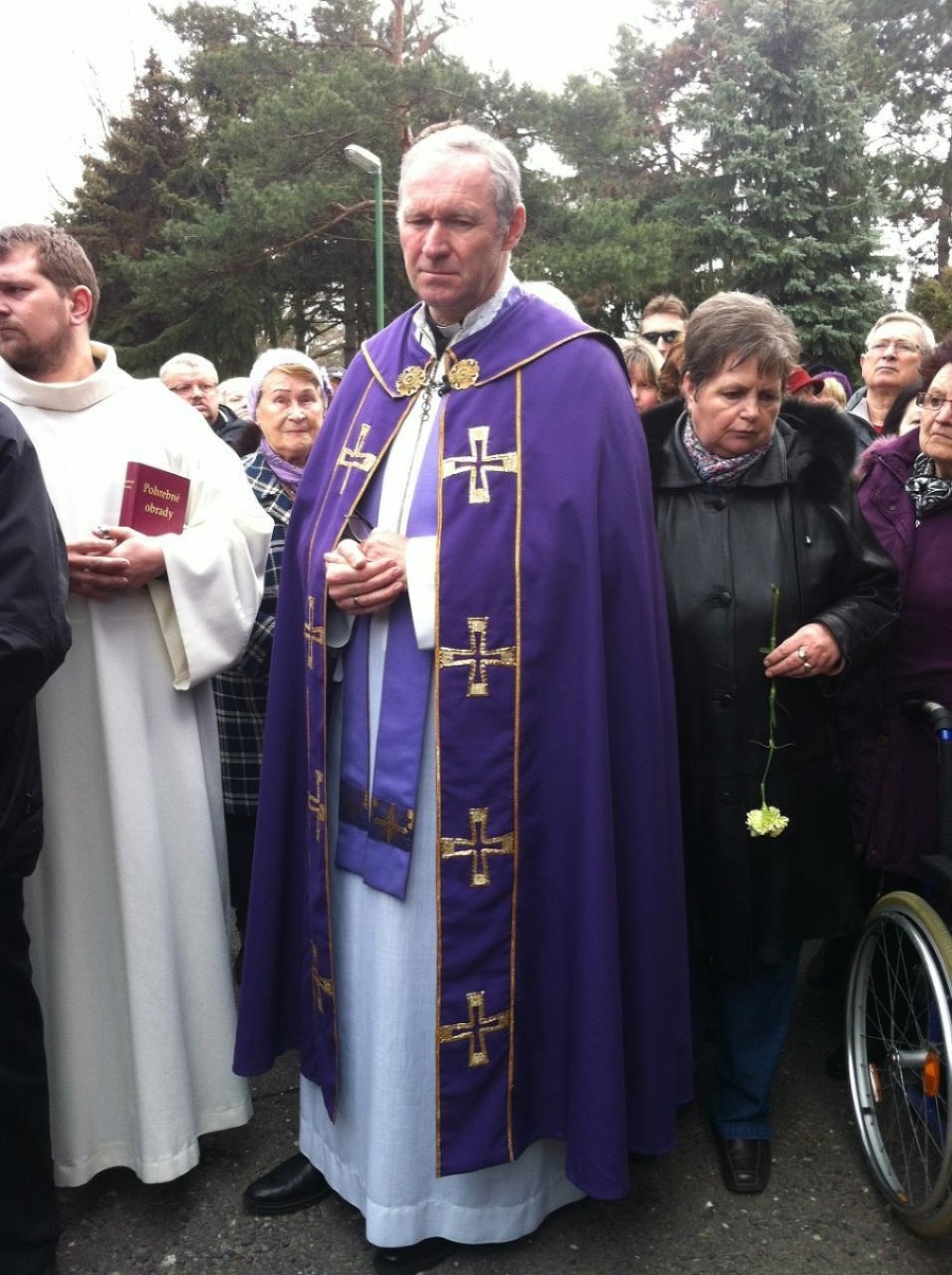 Omšu odslúžil biskup Bezák.