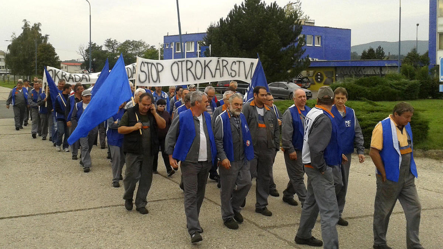 Dvojhodinový štrajk formou pochodu