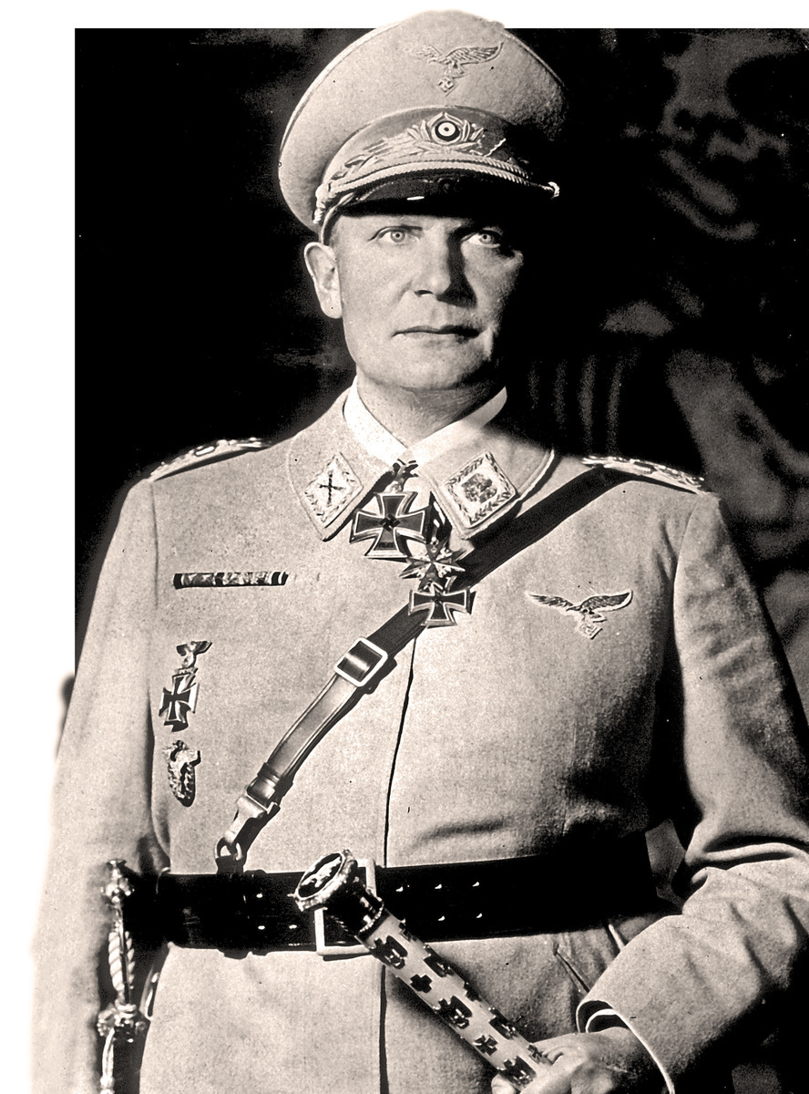 Hermann Göring († 53)