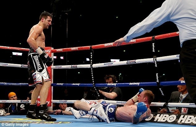 Carl Froch poslal súpera