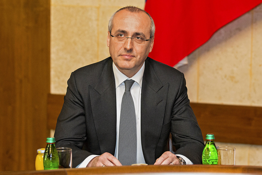 Minister Tomáš Borec zavádza