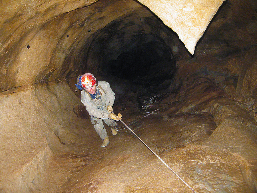 Objavovanie jaskýň je rizikovou