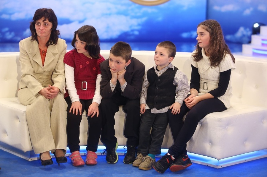 Mama Tereza so svojimi štyrmi deťmi.