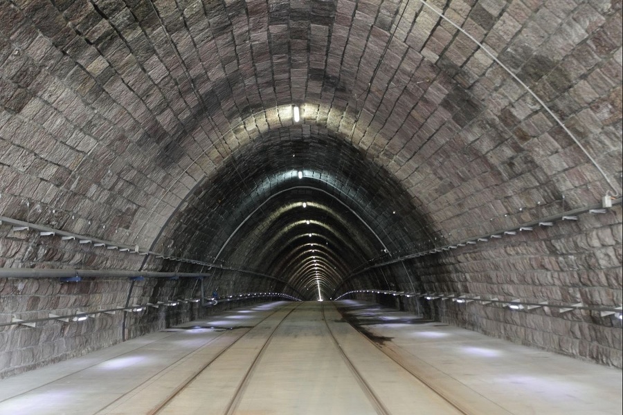 Tunel pod Bratislavským hradom