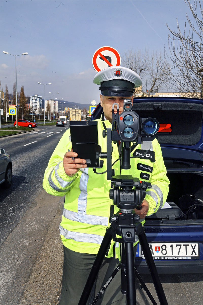 Policajti budú okrem rýchlosti