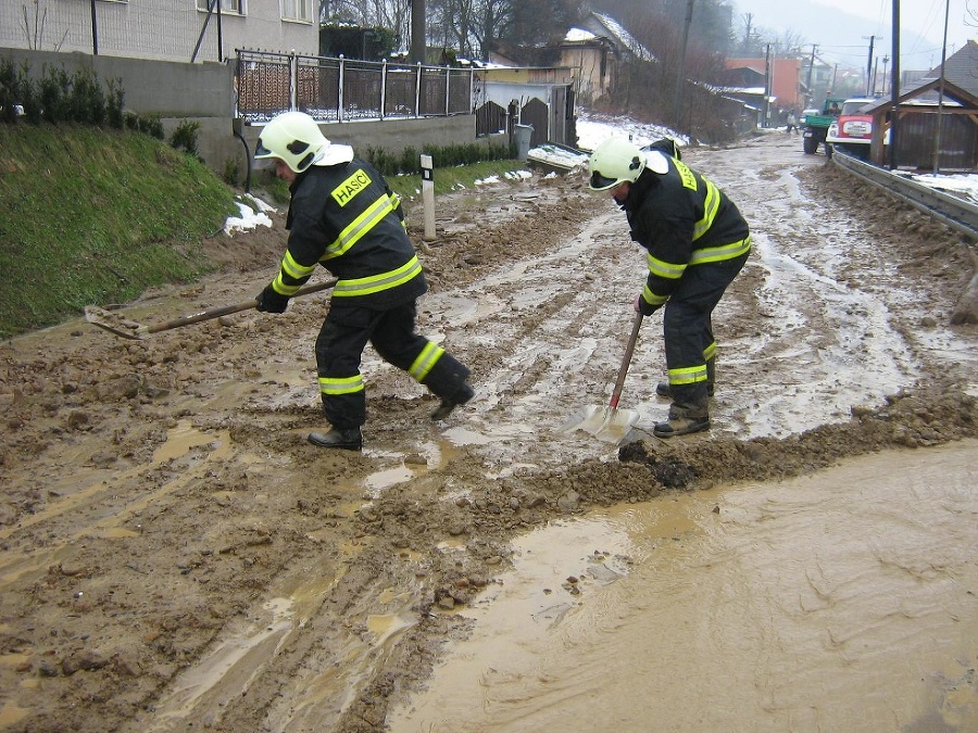 Voda v obci Brehy