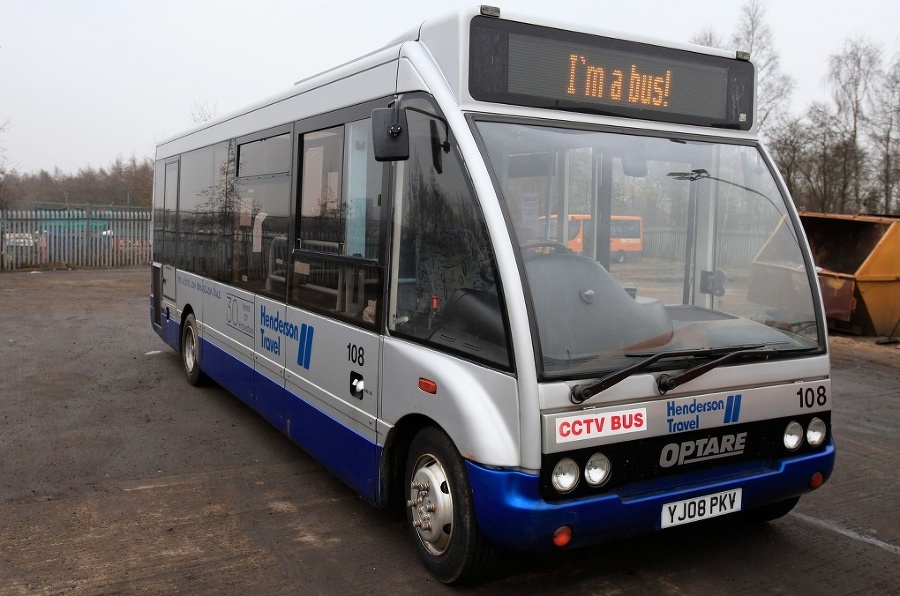 Tento menší autobus dostal