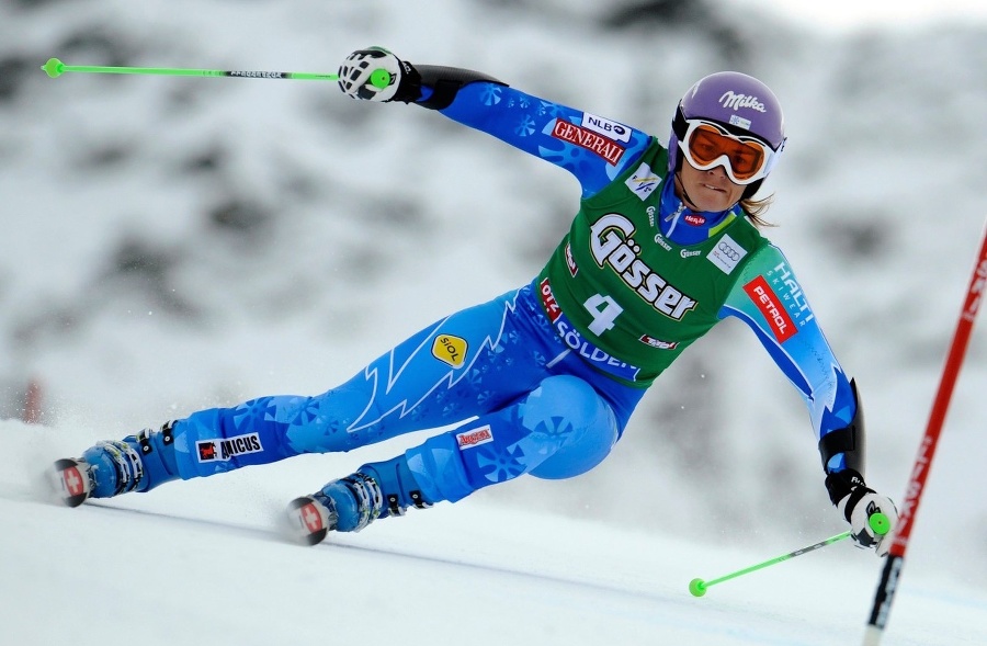 Slovinská lyžiarka Tina Mazeová