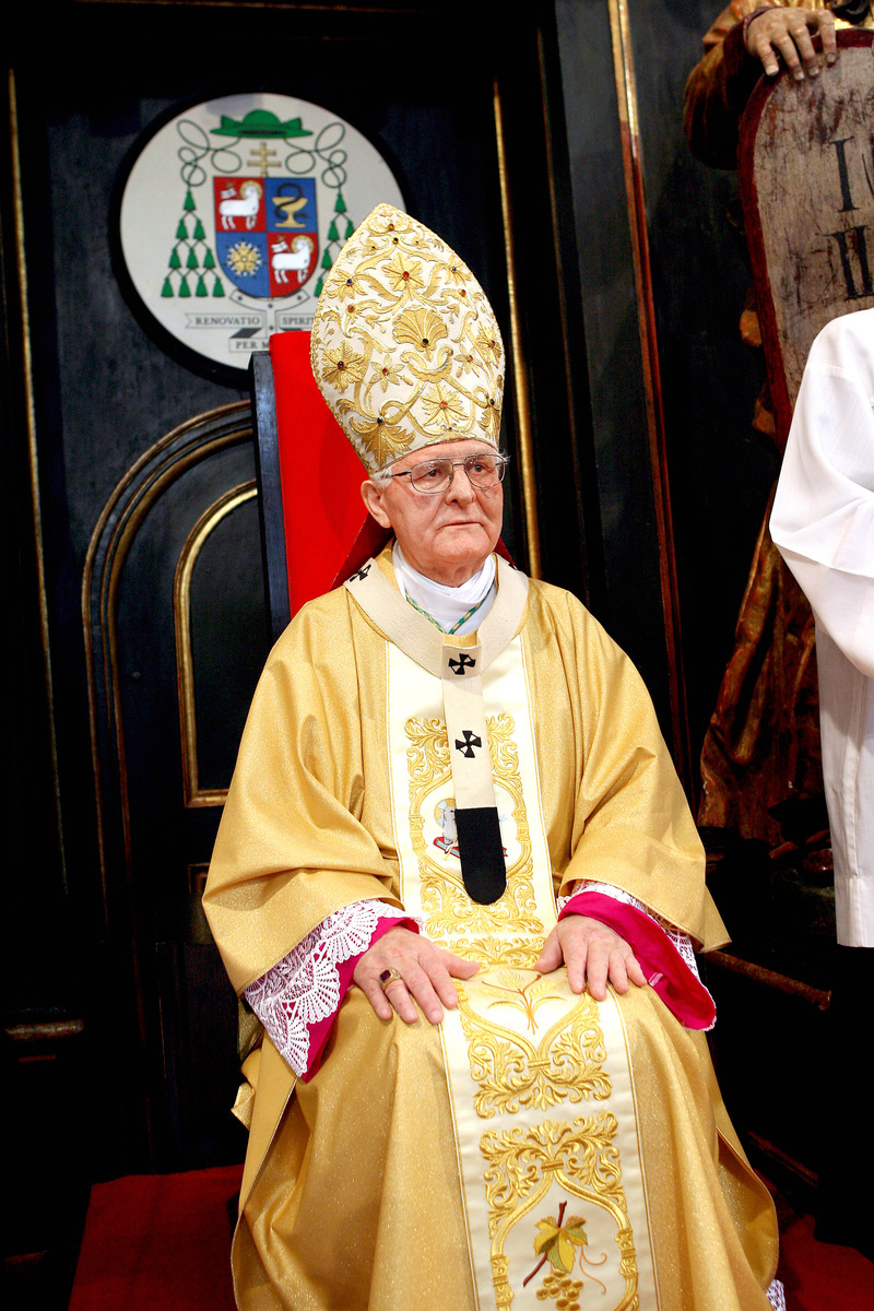 Arcibiskup Ján Sokol