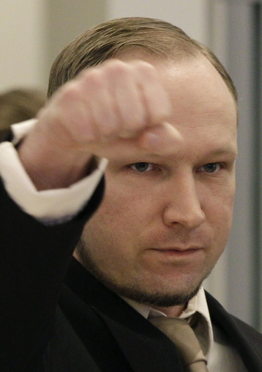 Breivik sa na súde