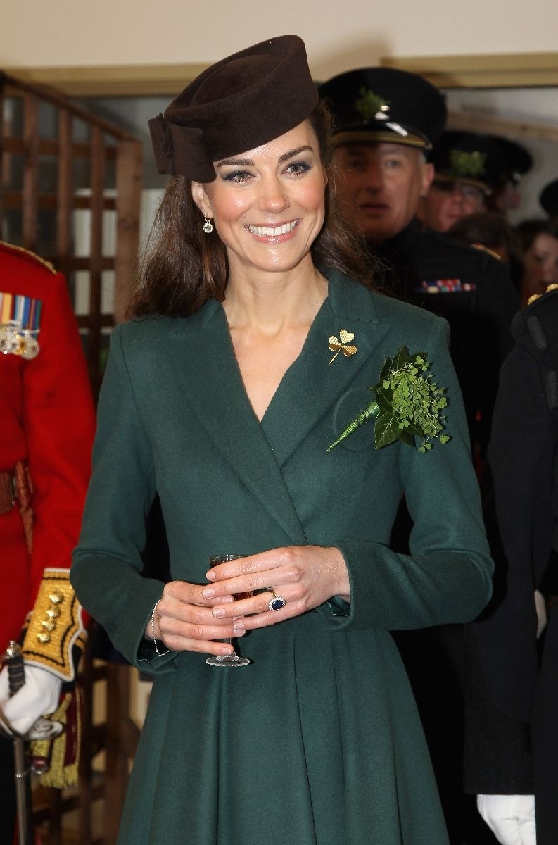 Kate Middleton rozdávala počas
