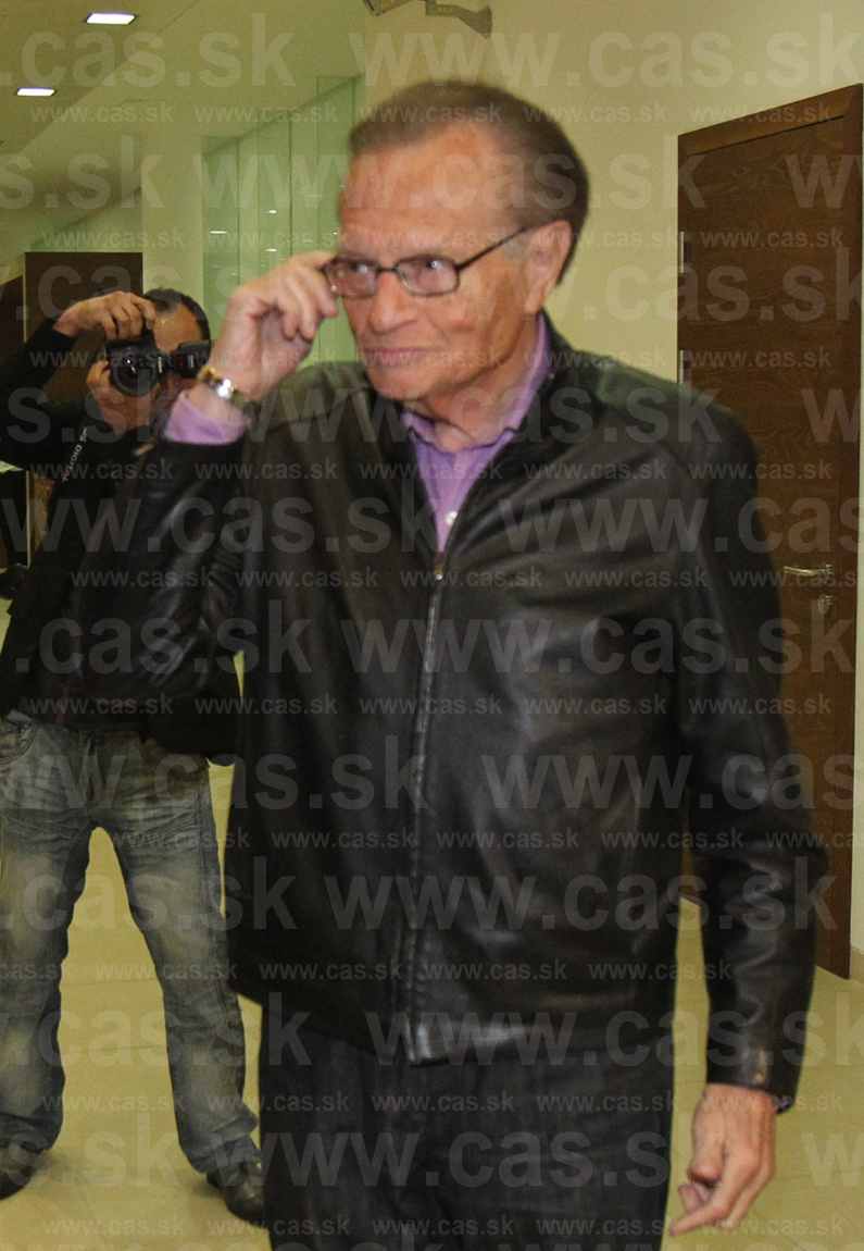 Larry King je už