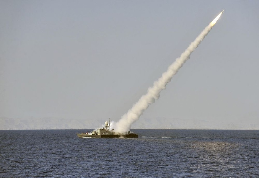 Irán úspešne otestoval rakety