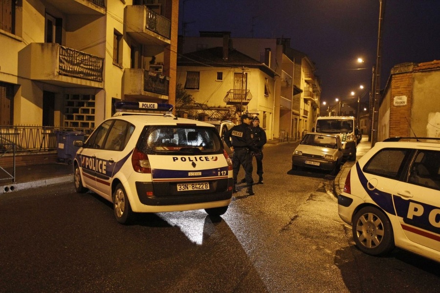 Policajti vo Francúzsku zablokovali