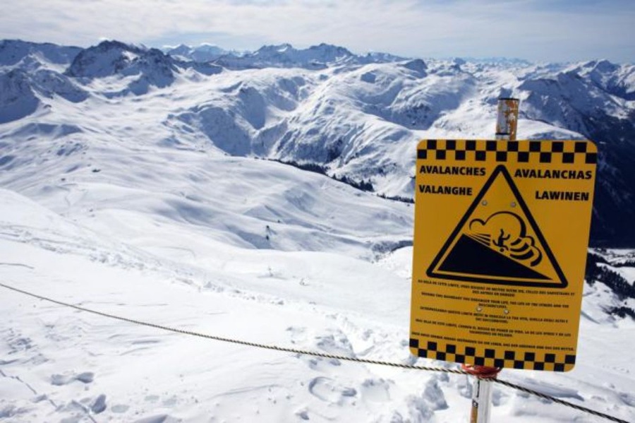 Upozornenie na padajúce lavíny.