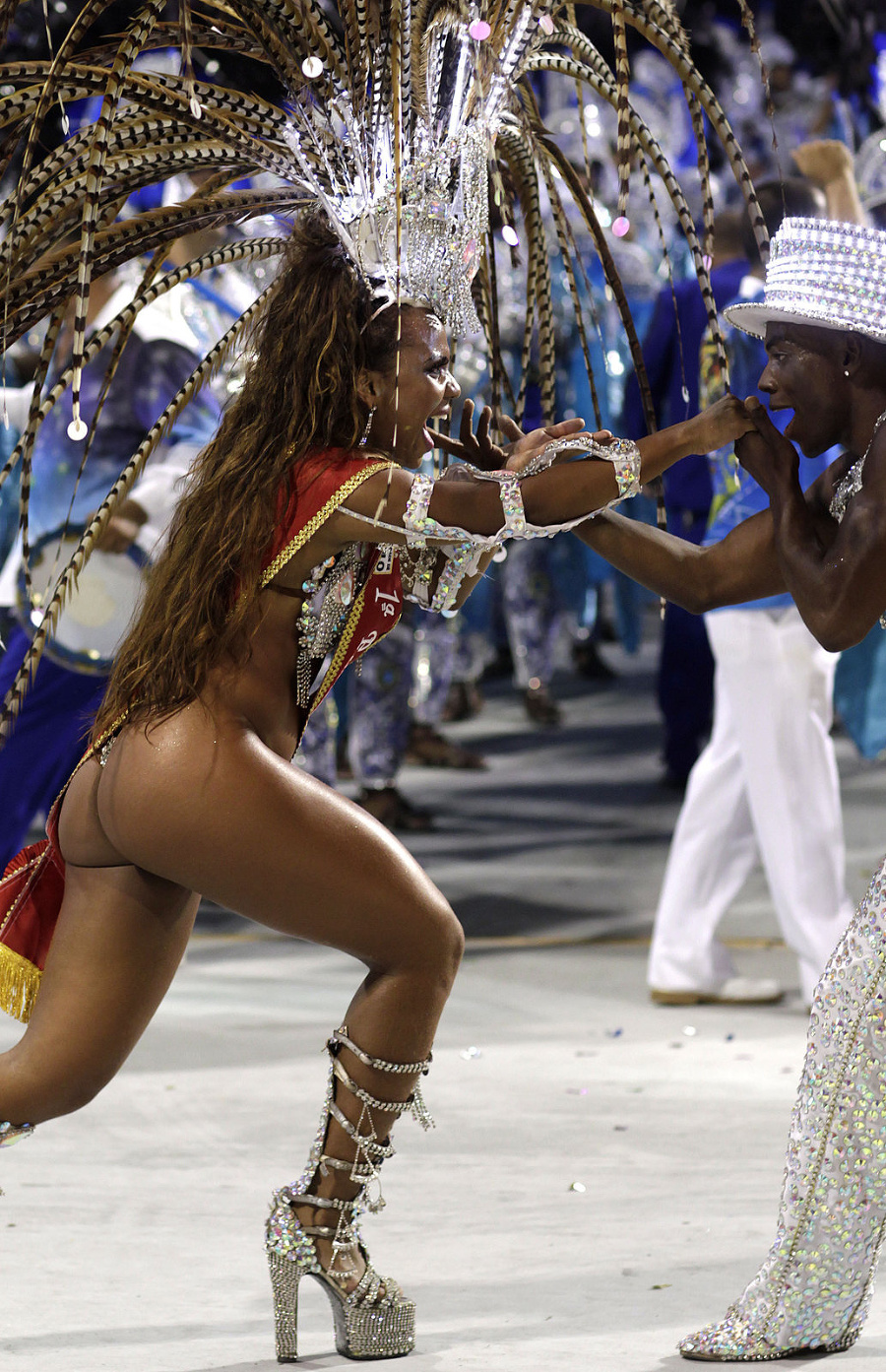 Samba, sex, zábava: V Riu sa začal najväčší karneval na svete! - Fotografia  č.7 | Nový Čas