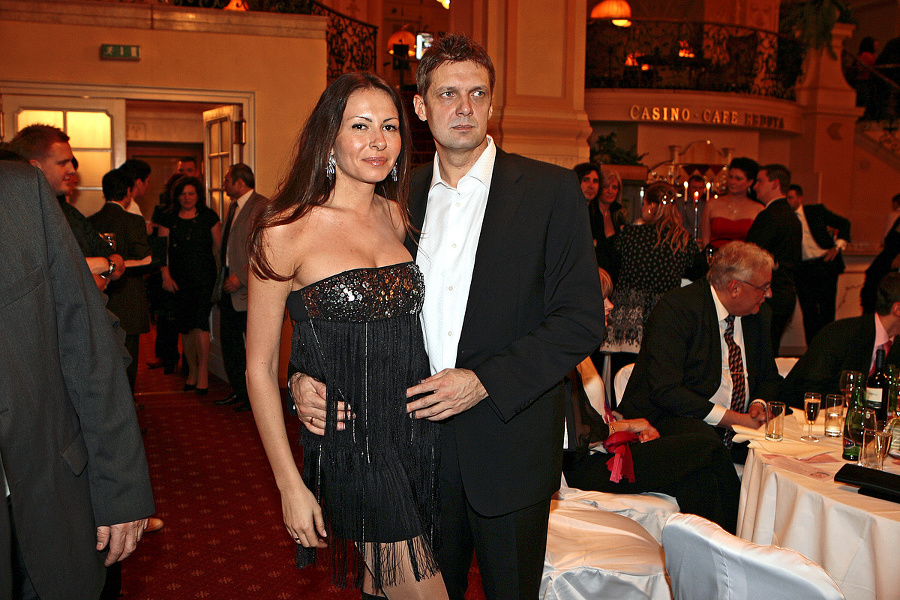 Jirko Malchárek so ženou.