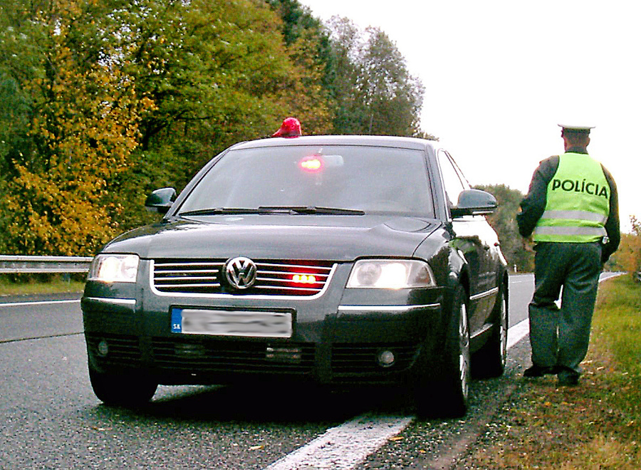 Policajný Volkswagen Passat B5.