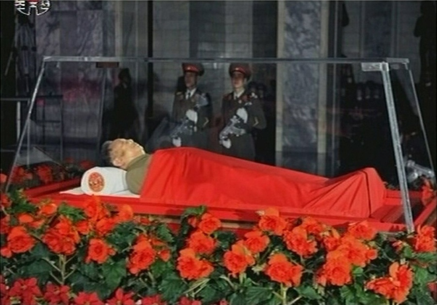 Telo mŕtveho Kim Čong-ila