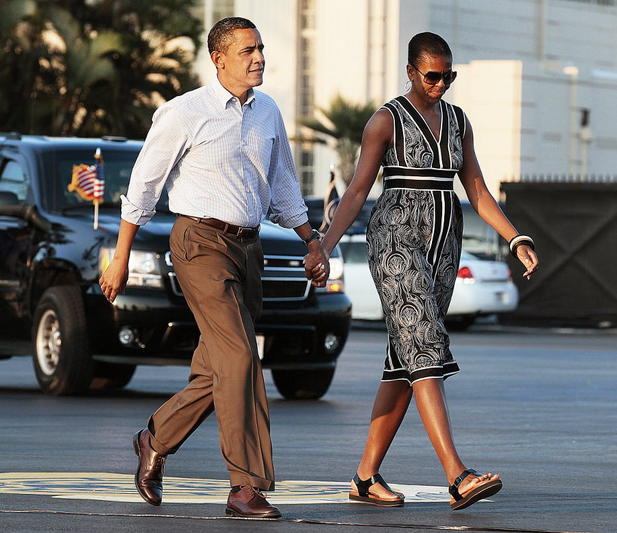 B. Obama na prechádzke