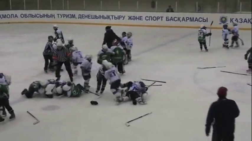 Mladí hokejisti v Kazachstane