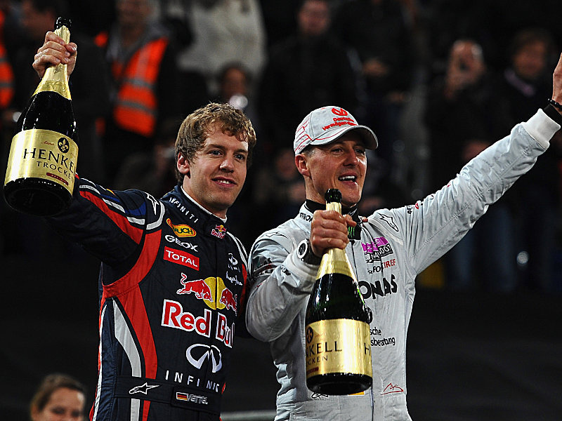 Radosť Vettela a Schumachera