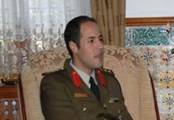 Chamís Kaddáfíl bol veliteľom