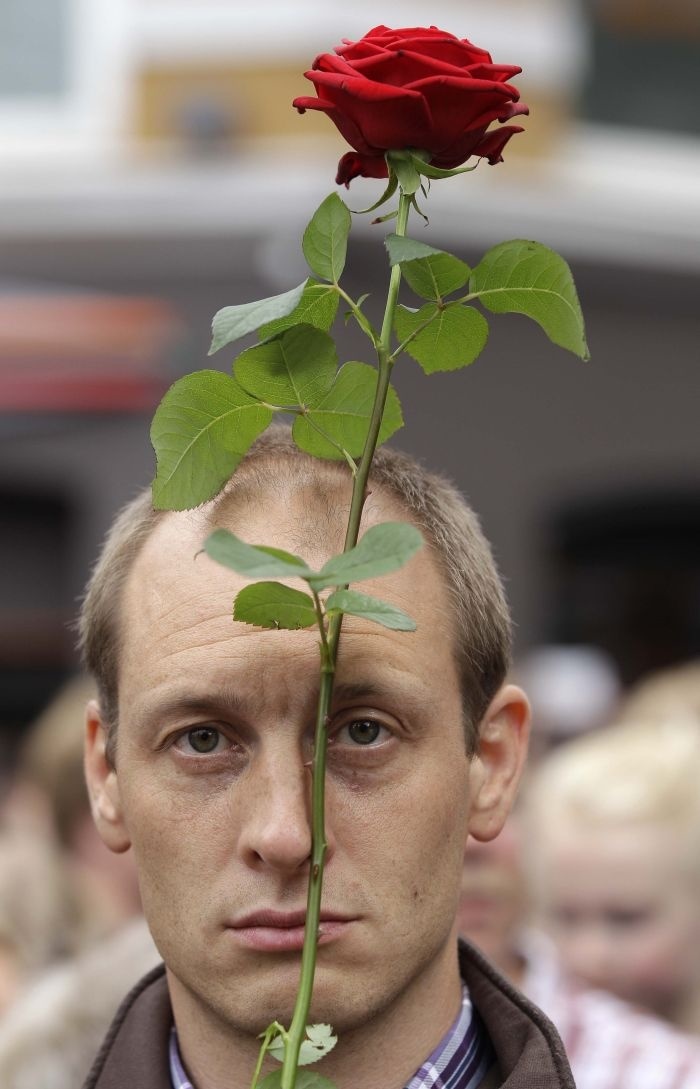 Ľudia spomínali na obete masakru.