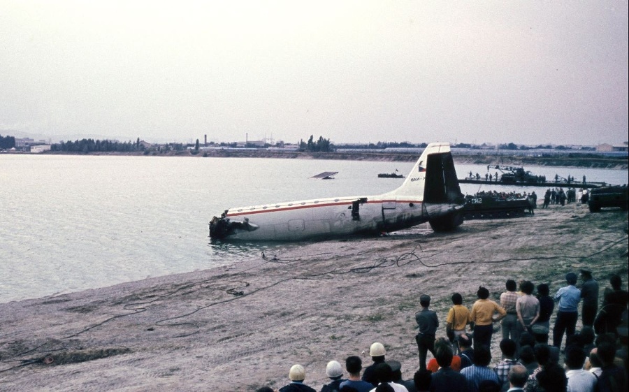 Na palube lietadla IL-18,