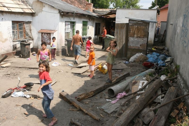 V takejto špine žijú susedia O. Dobrovodského.