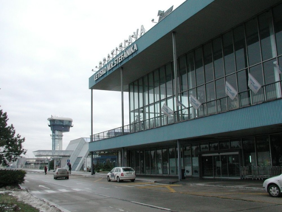 Letisko M.R. Štefánika v