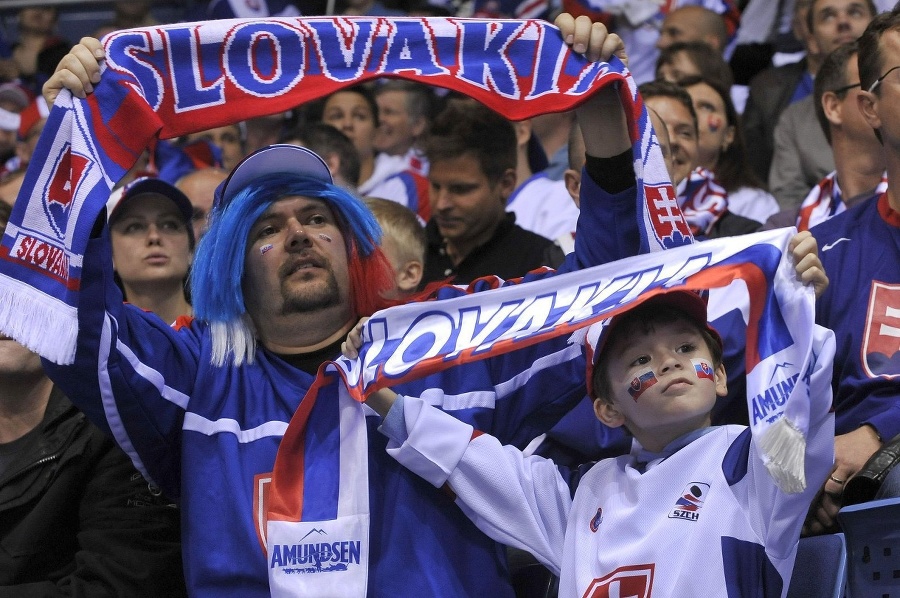 Fanúšikovia počas prvého slovenského