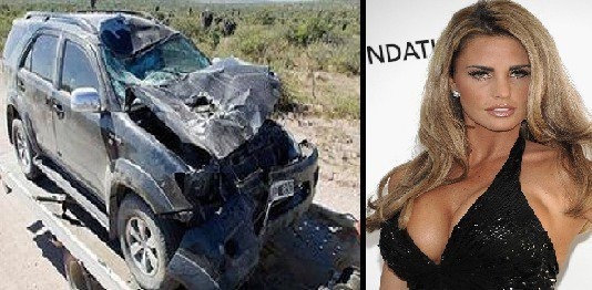 Po zrážke s dvoma koňmi zostal z auta modelky Katie Price takýto vrak.