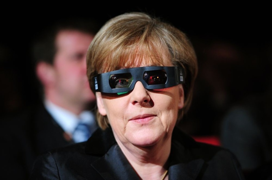 Angela Merkelová - Robocop