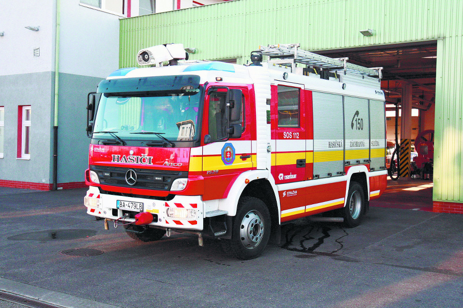 Špičkové hasičské auto vybavené