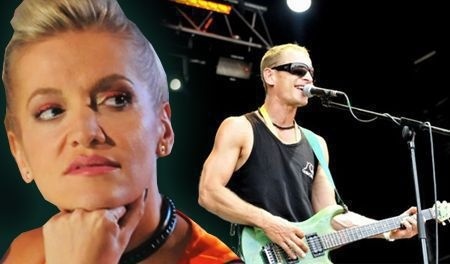 Namiesto toho, aby Matěj Homola stál v ťažkých chvíľach pri Dare, radšej koncertuje ako o život.