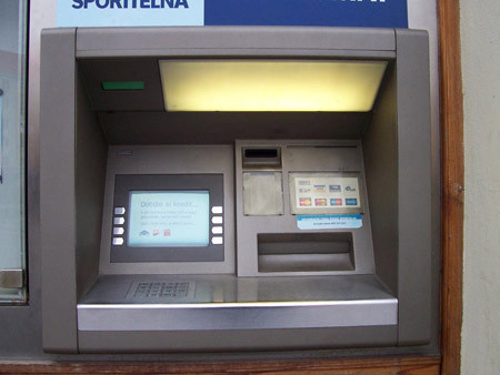 Bankomat - ilustrační foto
